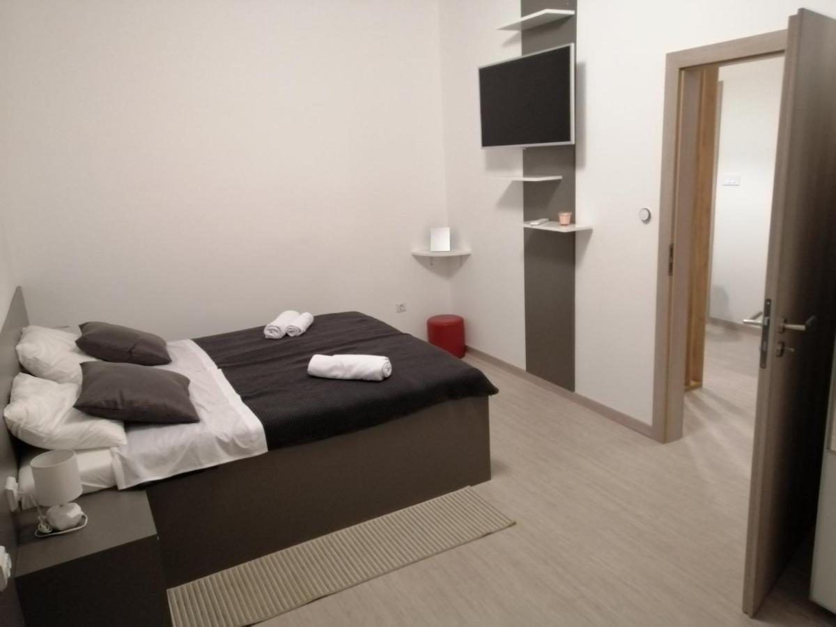 Evita Apartment Karlovac Ngoại thất bức ảnh